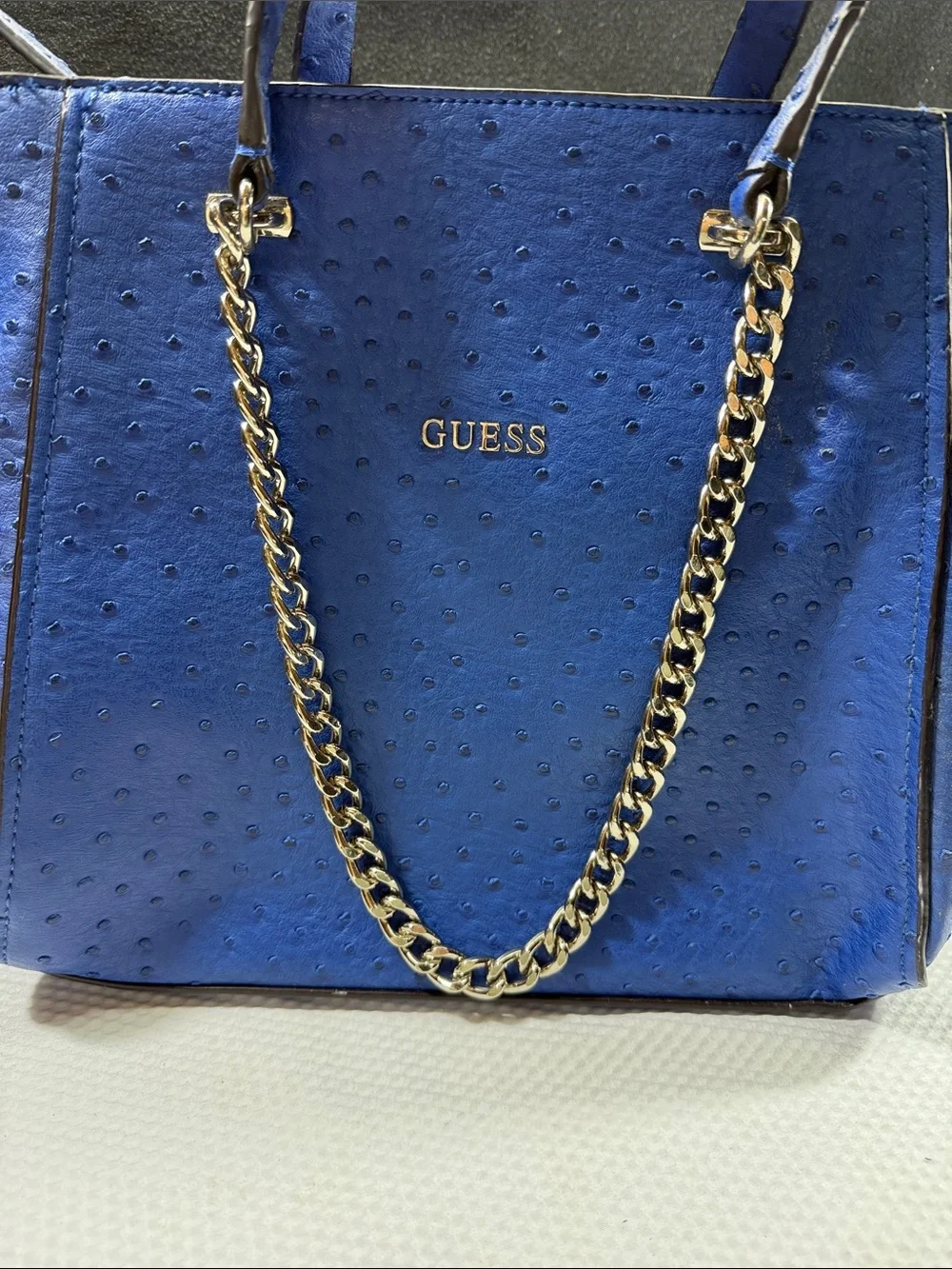 Guess Nikki Faux Ostrich Design Purse with Gold Chain ❤️